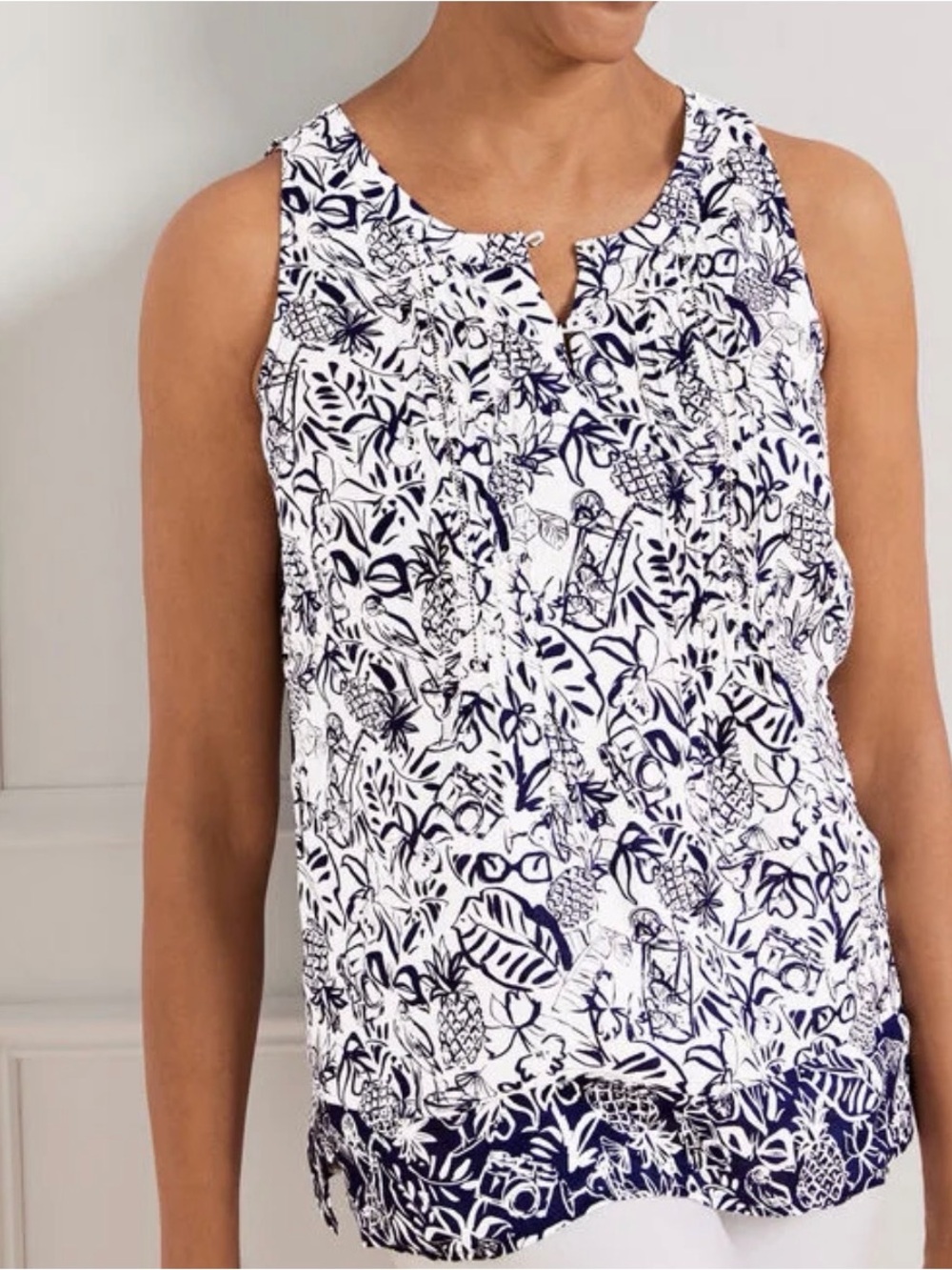 NEW Talbots medium 100% LINEN PINTUCK YOKE SHELL TROPICAL blue white print